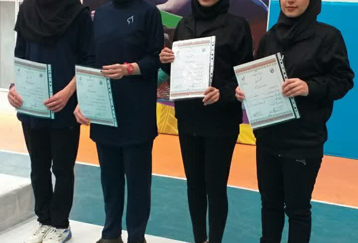 تیم تنیس روی میز دختران با کسب ۷ مدال در بین دانشگاه های منطقه یک افتخار آفرین شد