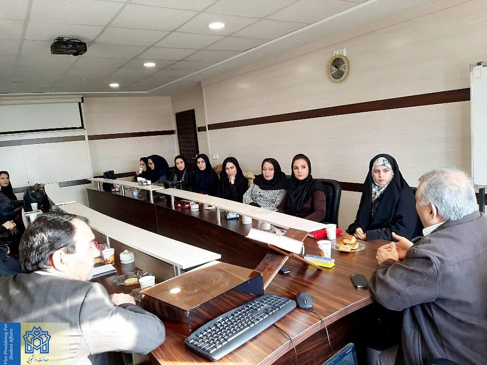 نشست مشاورین خانه های دانشجویی و دانشکده ها برگزار شد