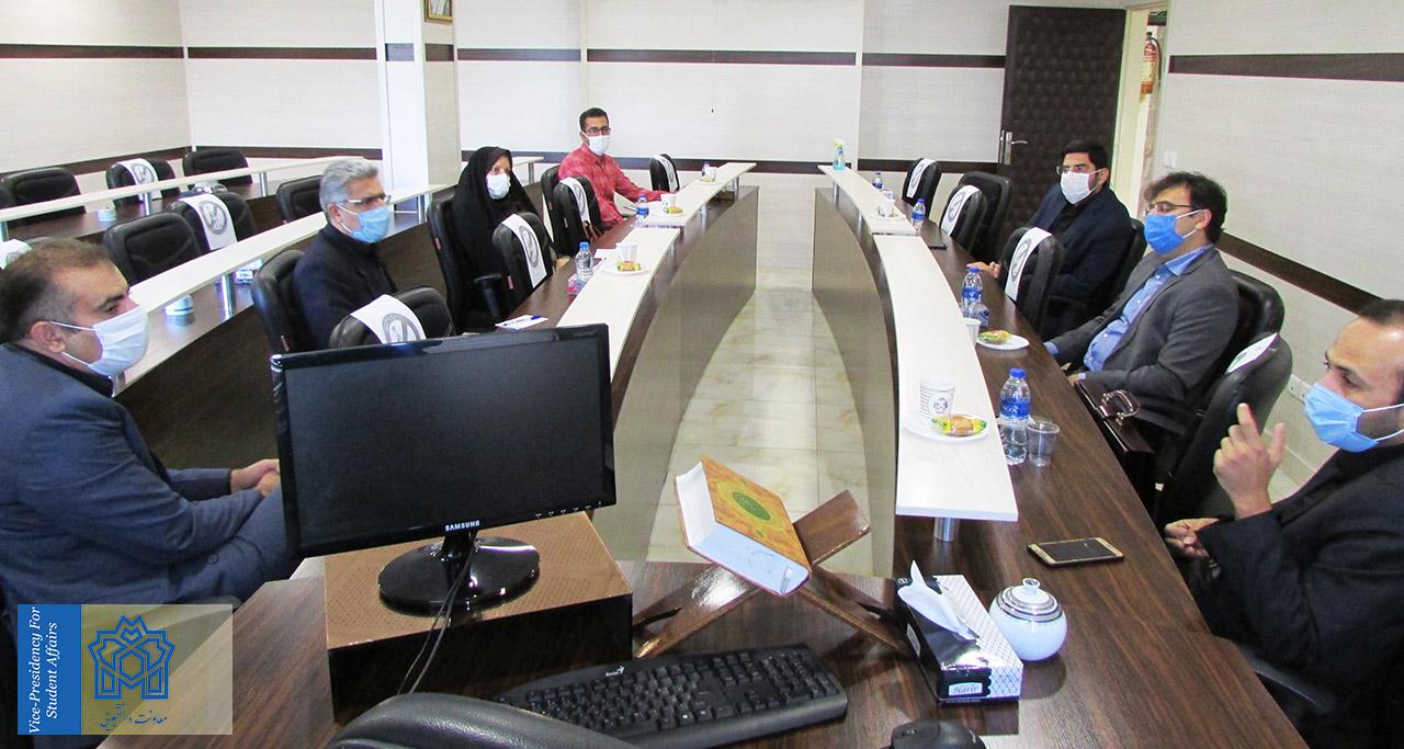 کمیته پیشگیری و کنترل کرونا: غیبت برای کارکنانی که از ماسک استفاده نکنند.