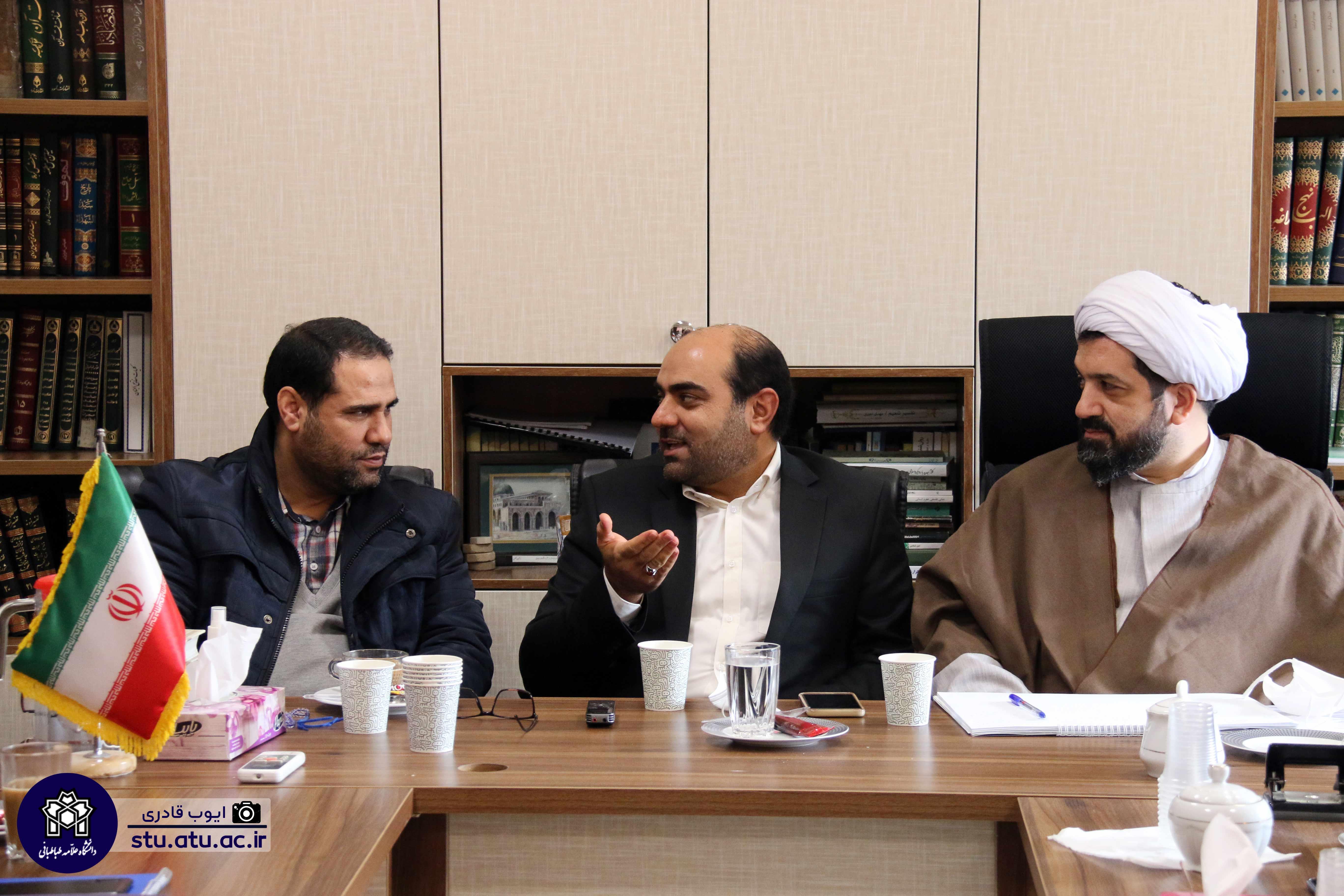 دیدار صمیمانه فارسی‌آموزان مرکز آزفا با مسئول نهاد رهبری دانشگاه علامه/+تصاویر