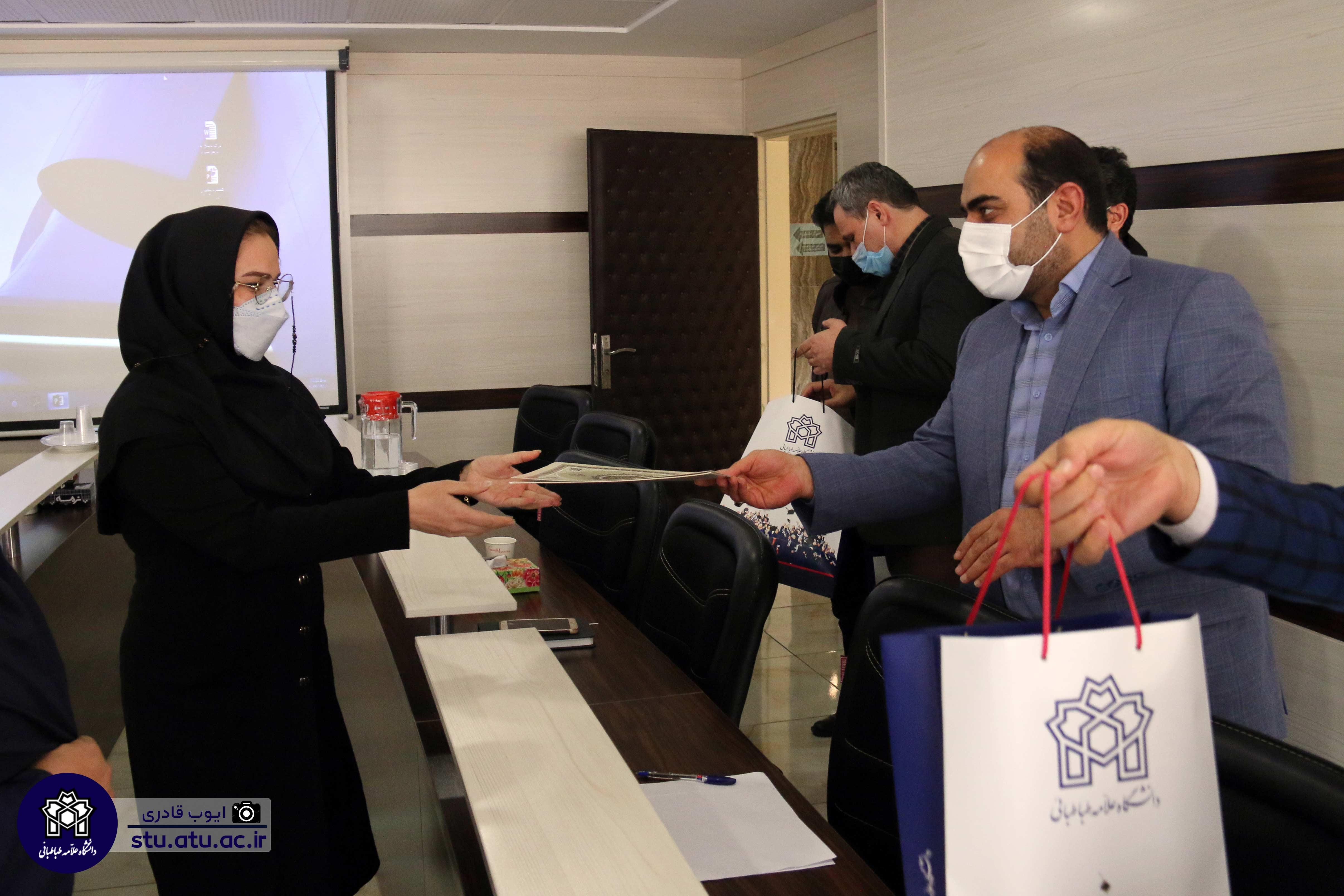 تقدیر معاون دانشجویی دانشگاه علامه از کارکنان اداره خدمات و رفاه دانشجویان