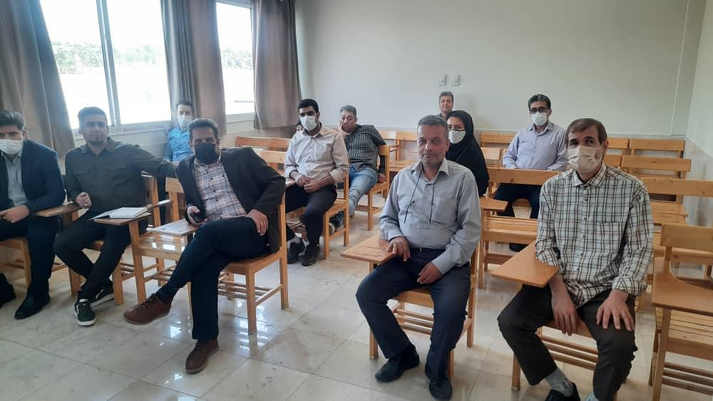 طرح «نشاط کارکنان؛ گفت‌وگوی همدلانه، ارتقای نشاط روان‌شناختی در محیط کار و خانواده» در دانشکده ‌تربیت بدنی
