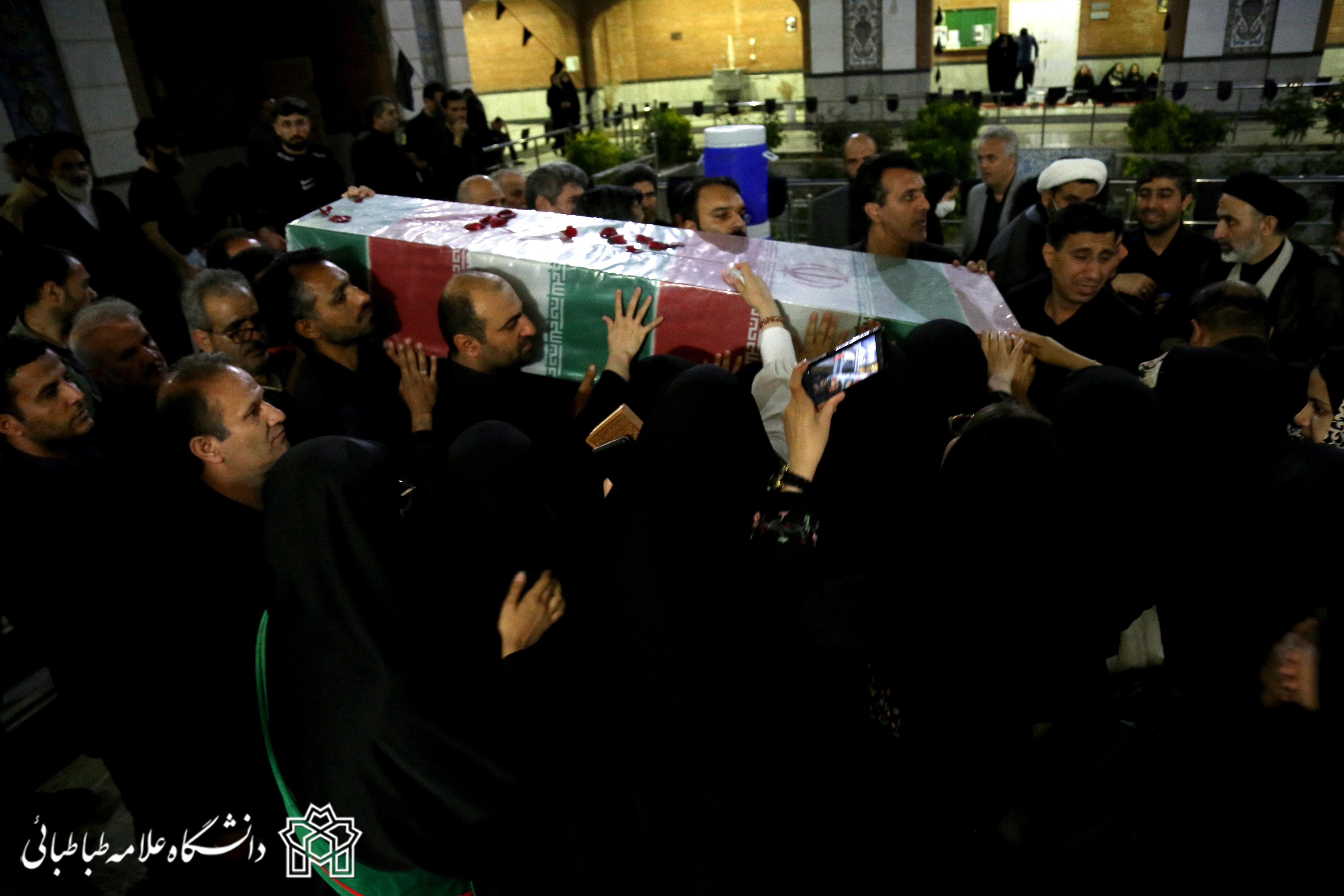 تشییع شهید گمنام در شب دوم قدر دانشگاه علامه طباطبائی