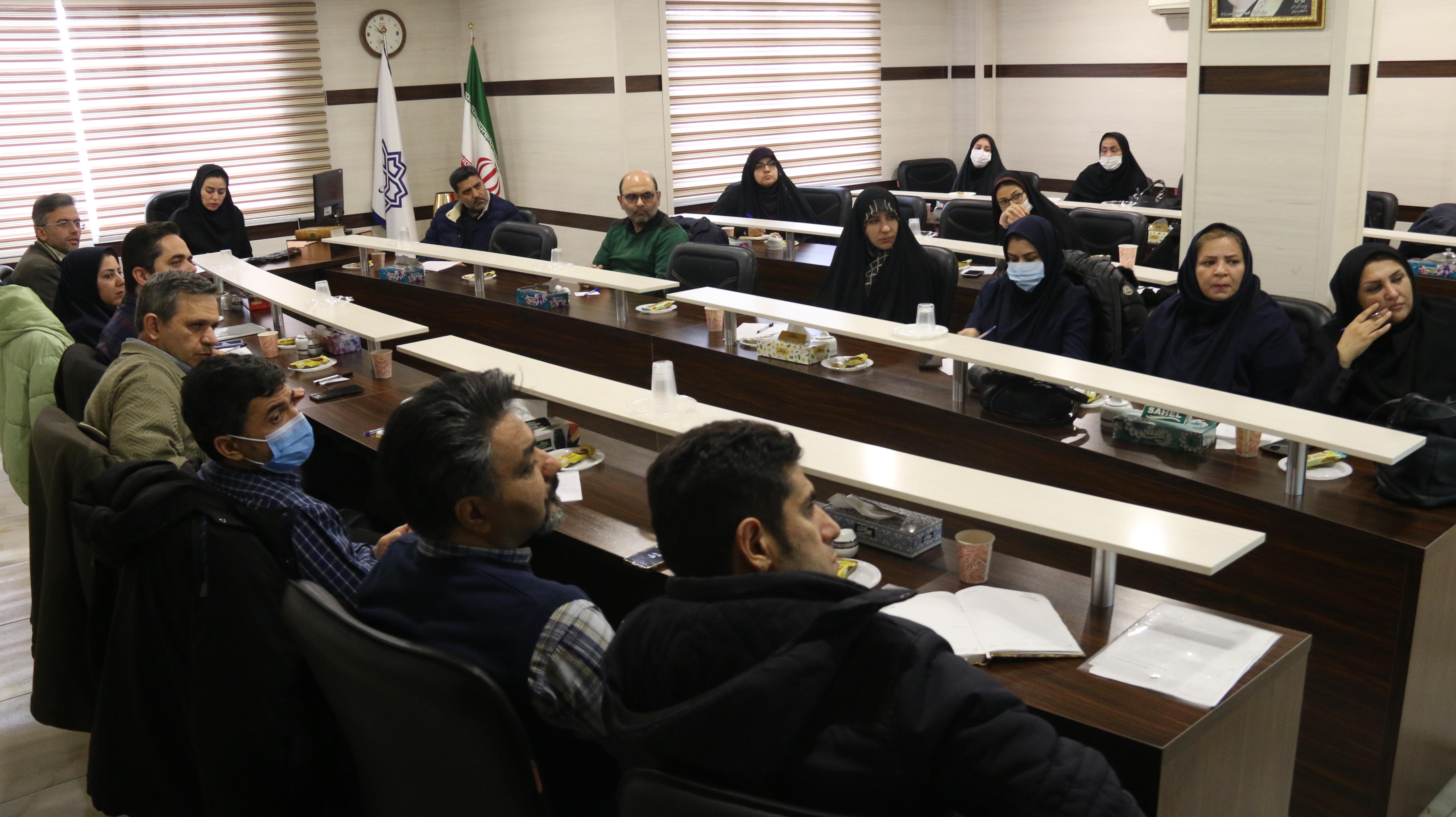 نشست بررسی عملکرد همیار دانشجو در نیمسال اول تحصیلی ۱۴۰۳-۱۴۰۲