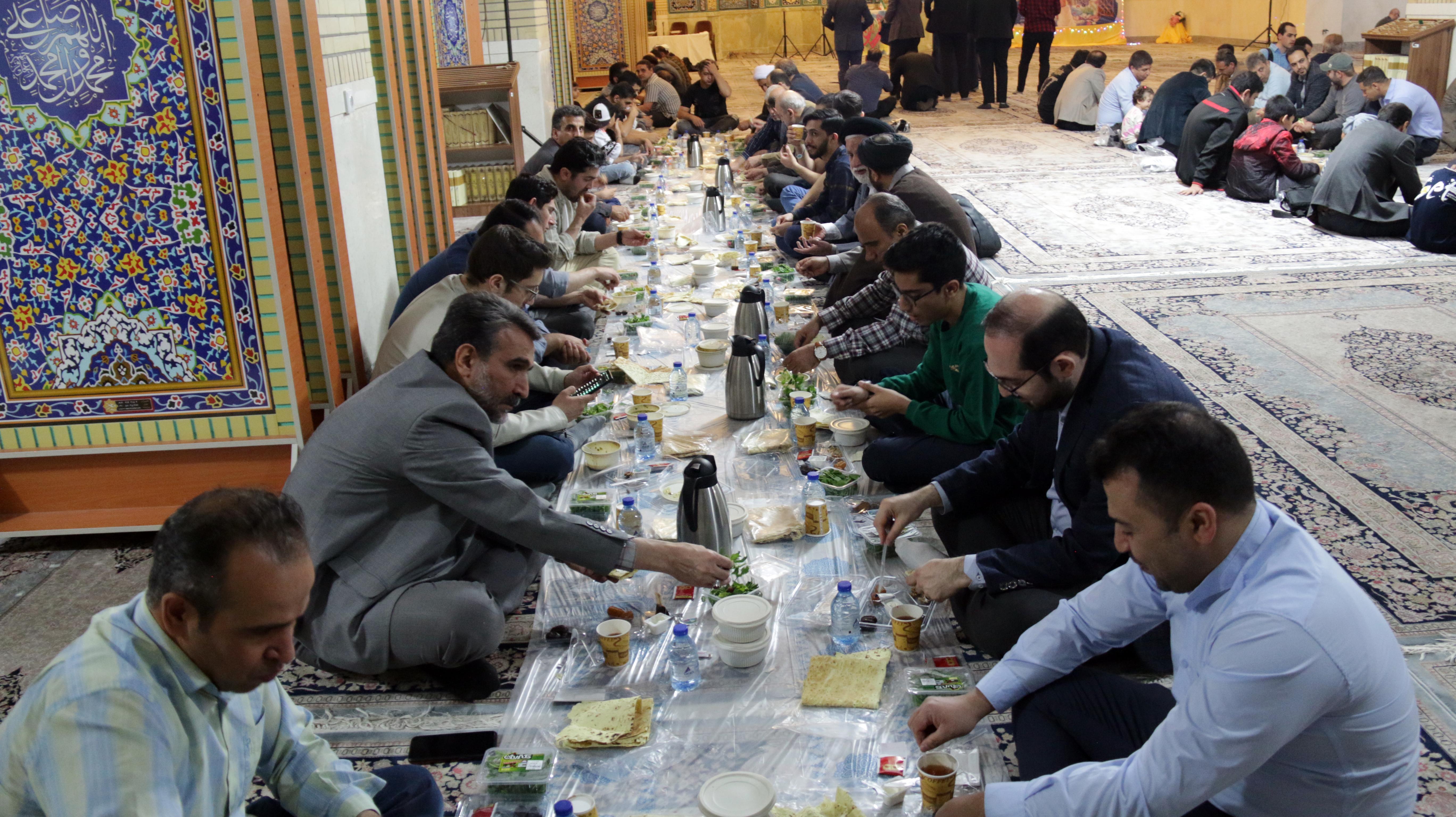 مراسم افطاری ماه مبارک رمضان ویژه کارکنان و اساتید دانشگاه علامه طباطبائی