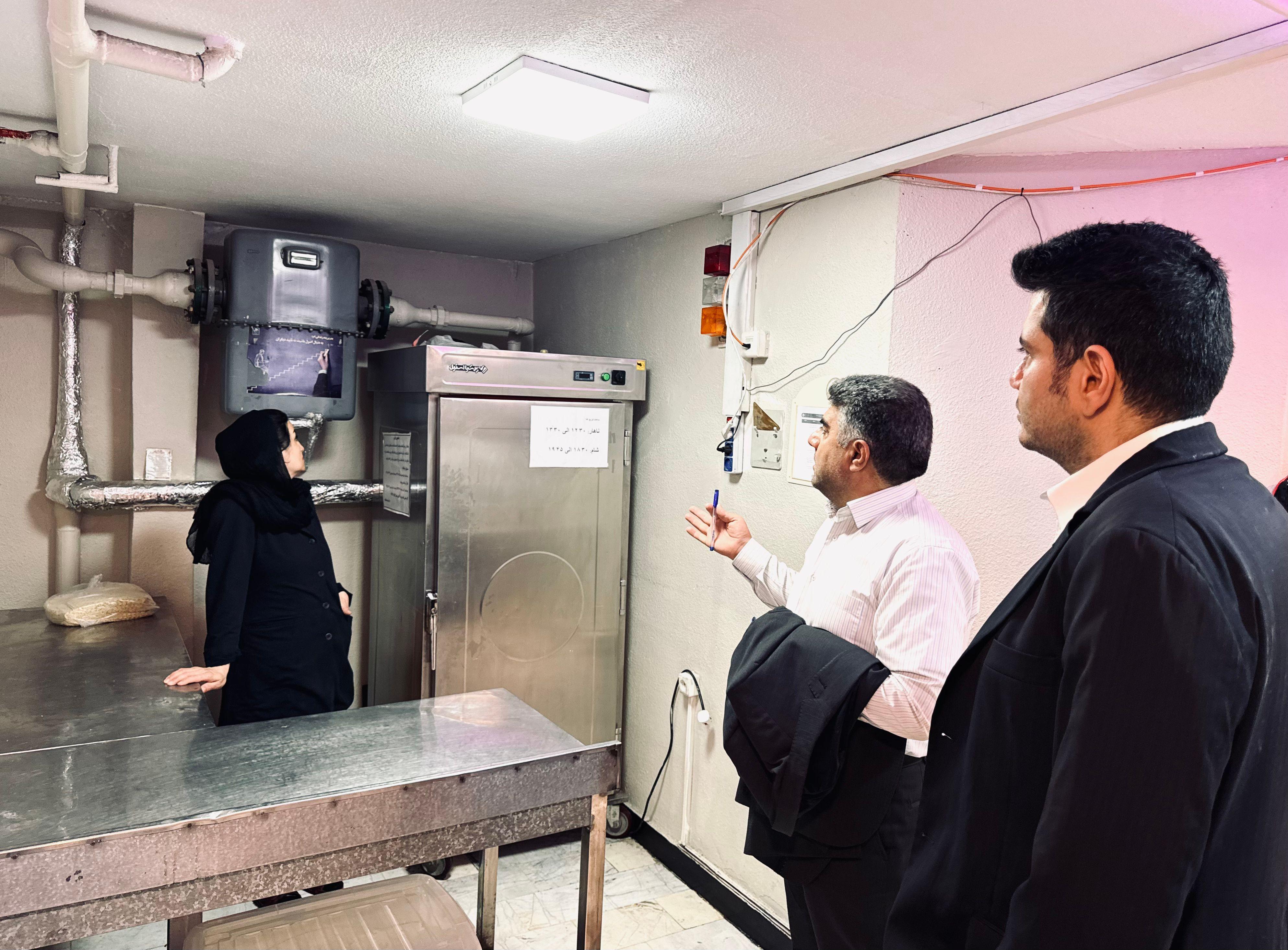 بازدید مسئولان دانشگاه علامه طباطبائی از خوابگاه دخترانه شهید عضدی به مناسبت هفته خوابگاه‌ها