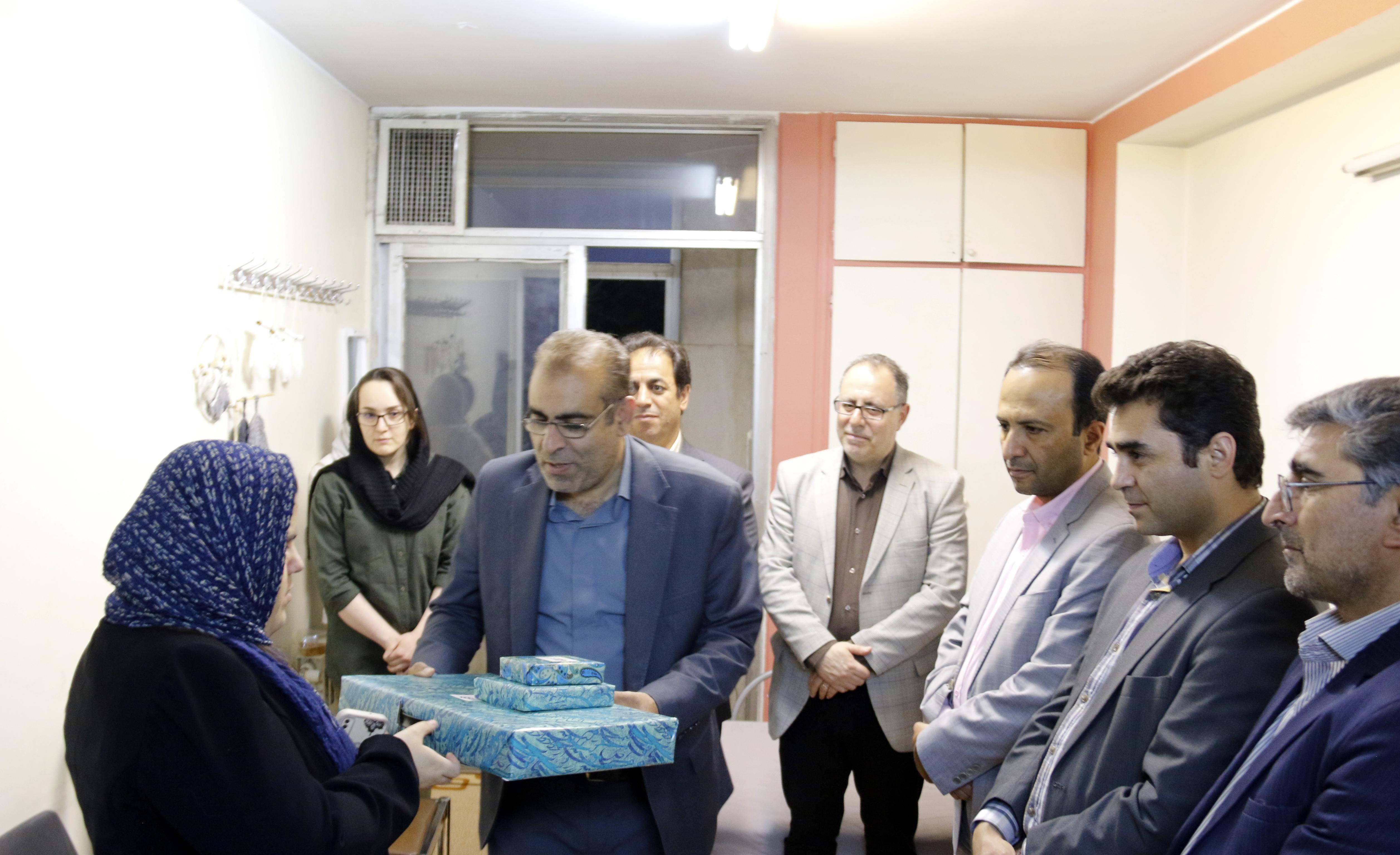 تقدیر رئیس دانشگاه علامه طباطبائی از دانشجویان روشندل خوابگاهی به مناسبت هفته خوابگاه‌ها